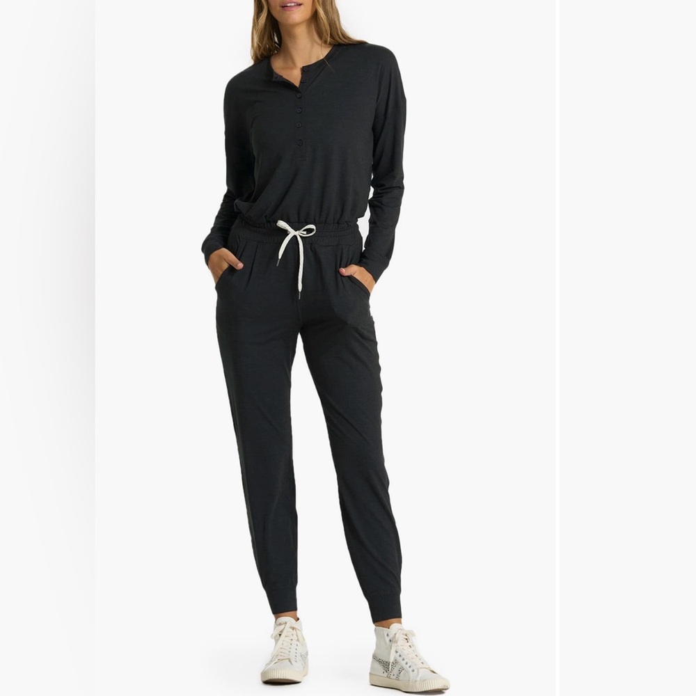 NWT Vuori Lux Henley Long Sleeve Jumpsuit * Black * Small